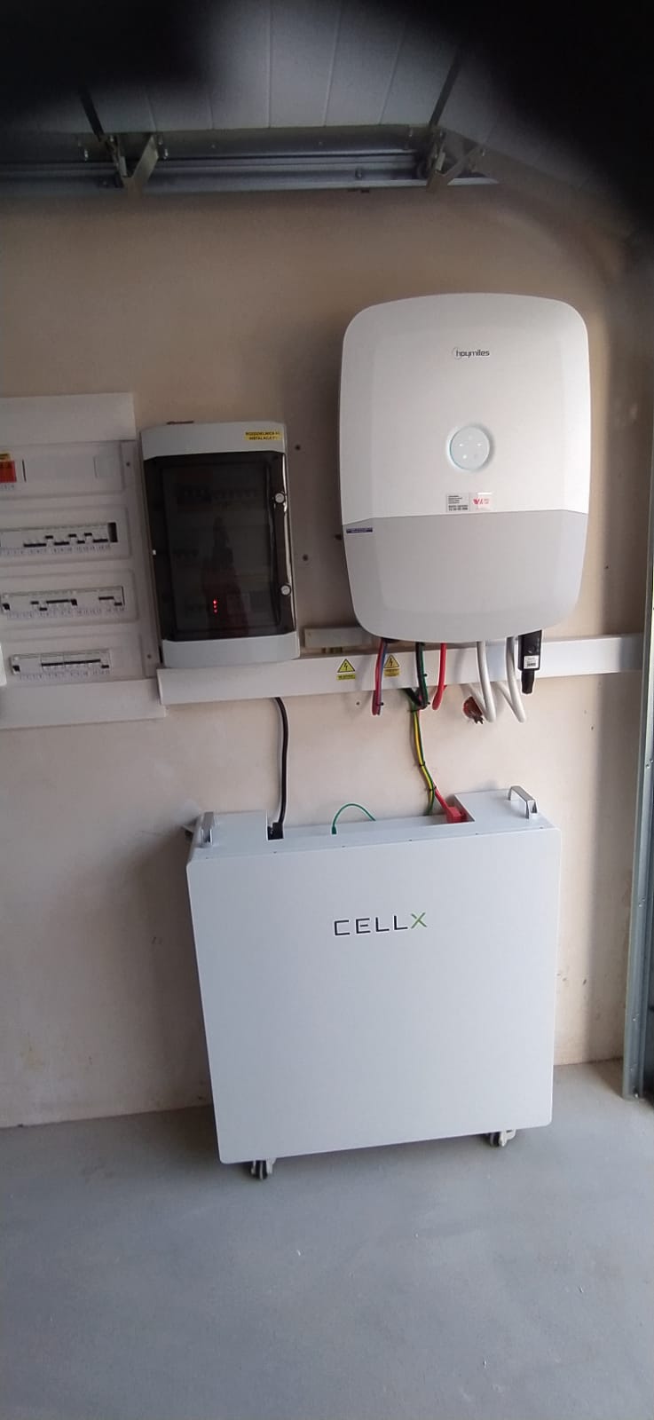 Realizacja – magazyn energii CellX w piwnicy budynku mieszkalnego